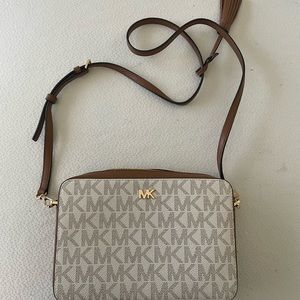 Micheal Kors bag